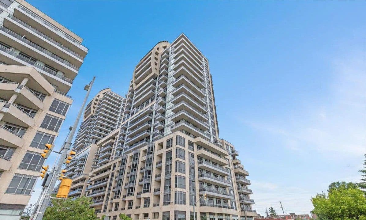 9201 Yonge Street, 1602