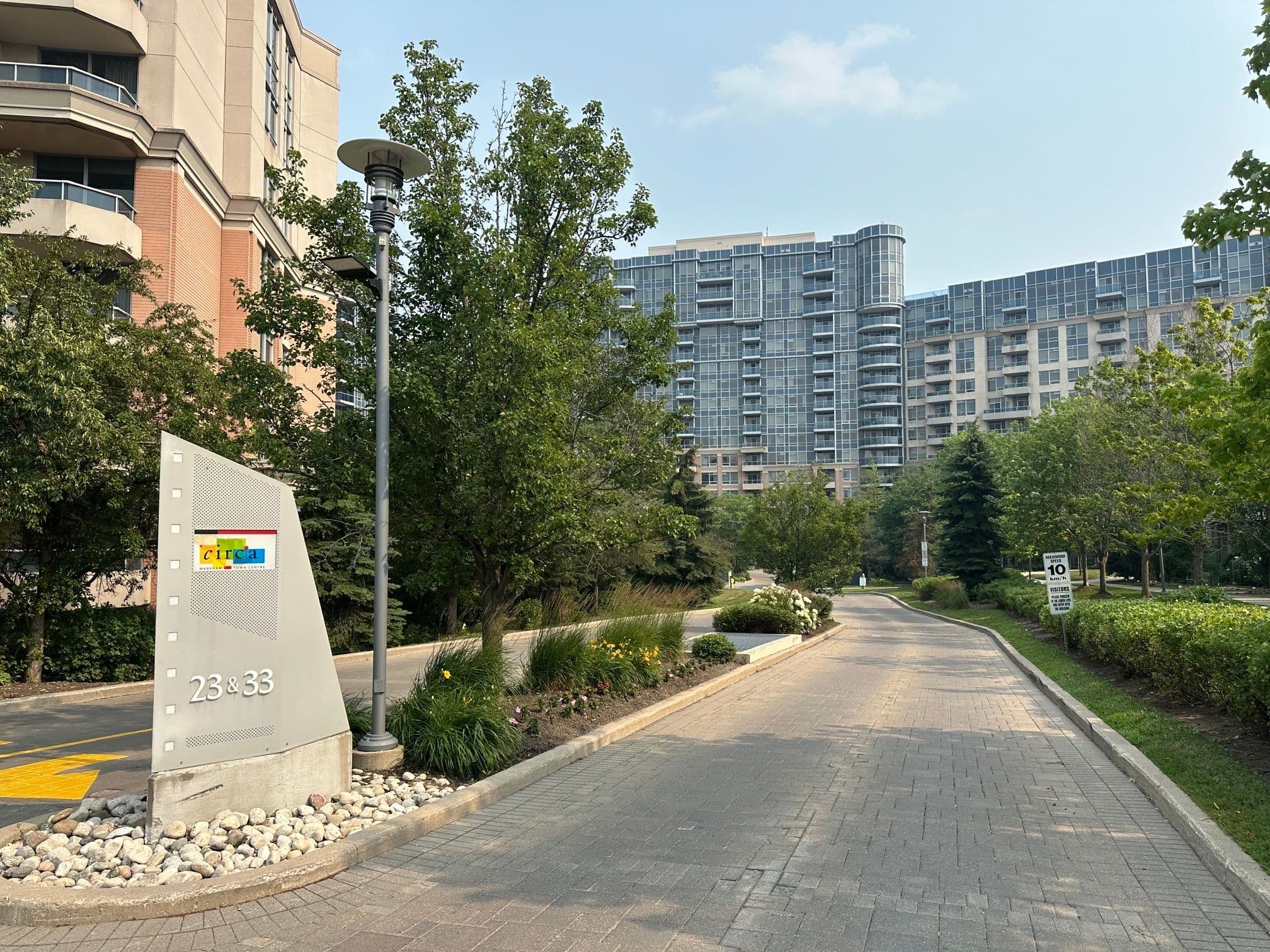 23 Cox Boulevard, 181